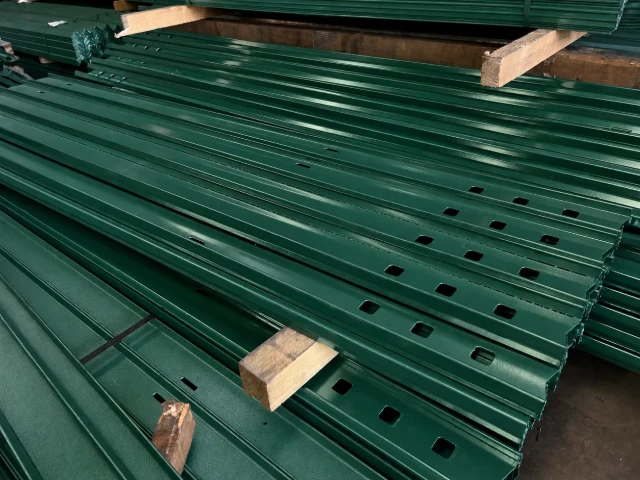 Scorpio Dig-In Post - 2.0m - Galvanised & PPC Green RAL 6005