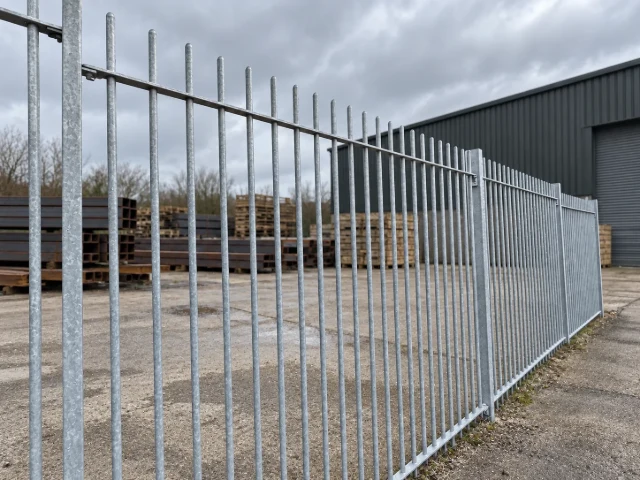 Vertical Bar Railing 2.0m x 2.0m High - Galvanised