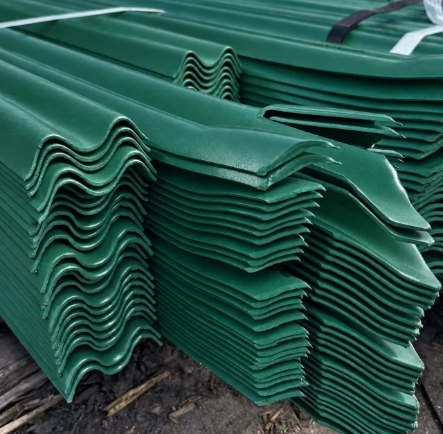 Traditional W Pale (Spiked Top) - 1.2m - Galvanised & PPC Green RAL 6005