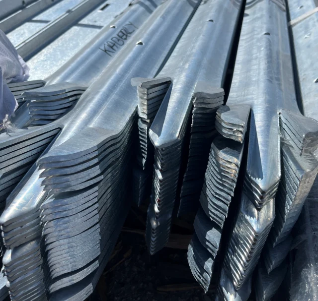 Traditional D Pale (Spiked Top) - 1.2m - Galvanised
